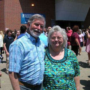 Meet your Posher, Gloria